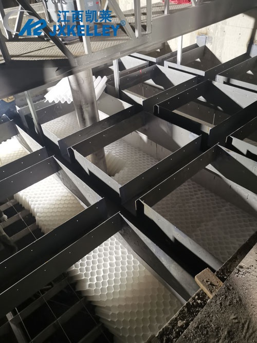 深圳斜管蜂窩填料廠家安裝圖片 深圳斜管蜂窩填料廠家安裝圖片